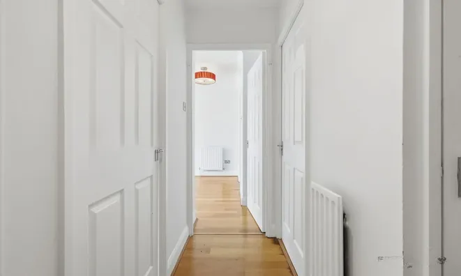 Недвижимость Debham Court, Pinemartin Close, Cricklewood: 10
