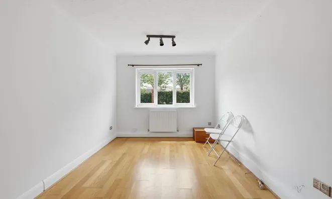 Недвижимость Debham Court, Pinemartin Close, Cricklewood: 17