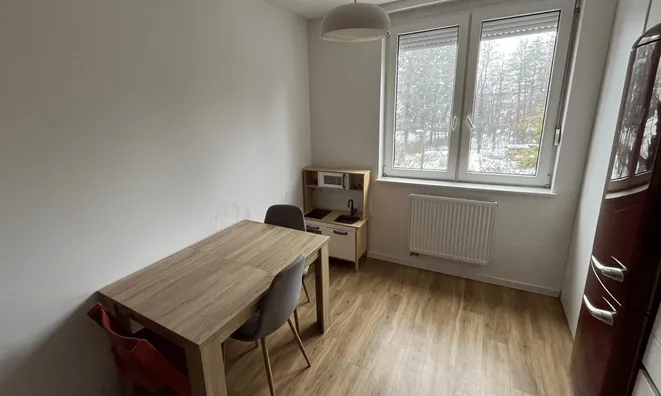 Недвижимость Трехкомнатная квартира в Новом Виче: 10