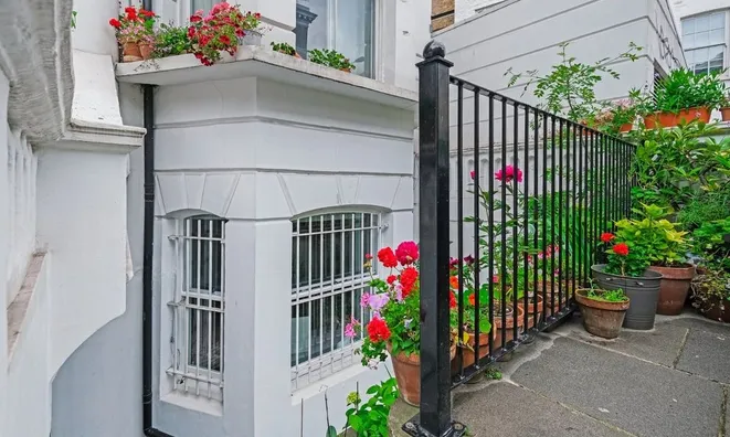 Недвижимость Finborough Road: 6