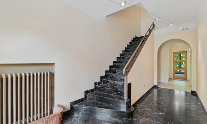 Недвижимость House 6 bedrooms for sale in Luxembourg-Merl: 7