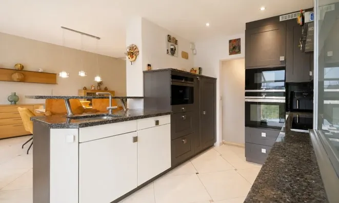 Недвижимость House 4 bedrooms for sale in Belvaux: 4