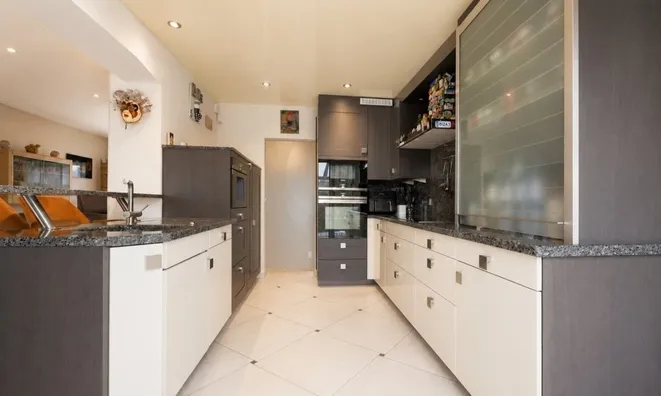 Недвижимость House 4 bedrooms for sale in Belvaux: 5
