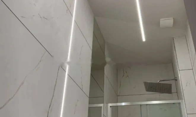 Недвижимость Трехкомнатная квартира в центре: 9