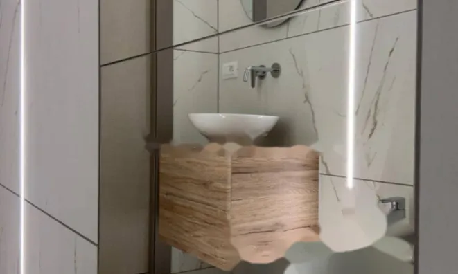 Недвижимость Трехкомнатная квартира в центре: 13