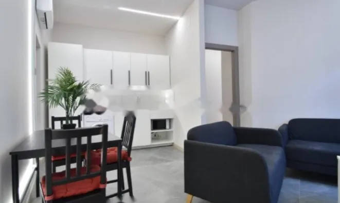 Недвижимость Трехкомнатная квартира в центре: 17