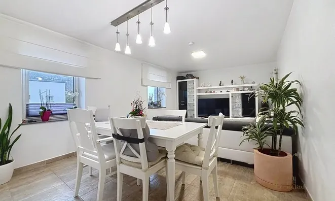 Недвижимость Detached house 4 bedrooms for sale in Steinsel: 1