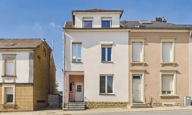 Недвижимость Semi-detached house 5 bedrooms for sale in Steinfort: 1