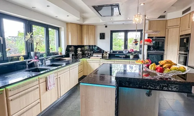 Недвижимость House 9 bedrooms for sale in Bilsdorf: 4