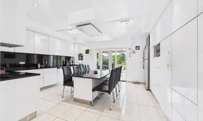 Недвижимость Detached house 6 bedrooms for sale in Bous: 6