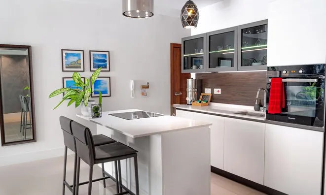 Недвижимость Azure Haven Apartment: 2