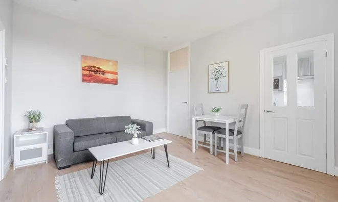 Недвижимость Cormont Road, Camberwell: 1