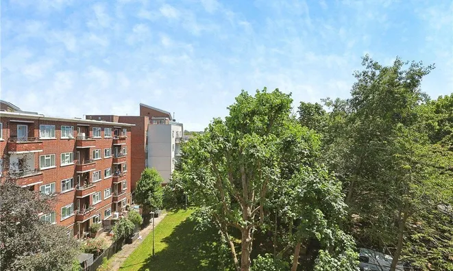 Недвижимость Rollo Court, Strasburg Road: 10