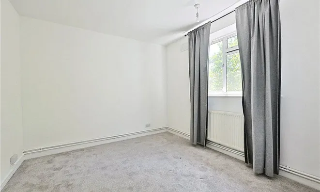 Недвижимость Rollo Court, Strasburg Road: 13