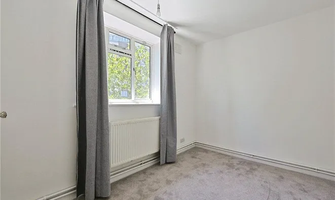 Недвижимость Rollo Court, Strasburg Road: 18