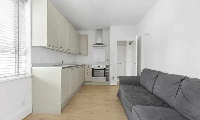 Недвижимость Fulham Palace Road, Fulham: 8