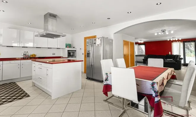 Недвижимость House 4 bedrooms for sale in Luxembourg-Neudorf: 4
