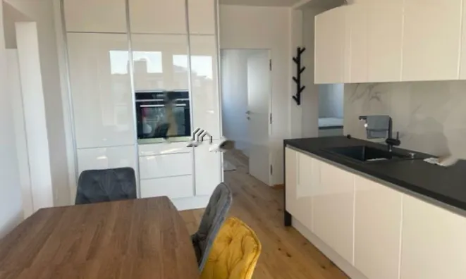 Недвижимость Квартира 3-комн. Новая Любляна Бежиград: 1