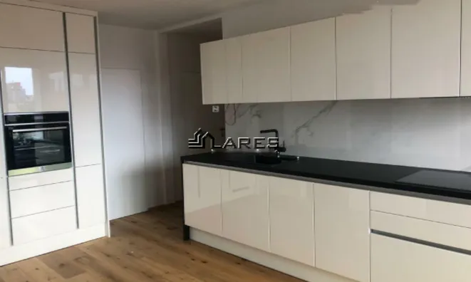 Недвижимость Квартира 3-комн. Новая Любляна Бежиград: 5