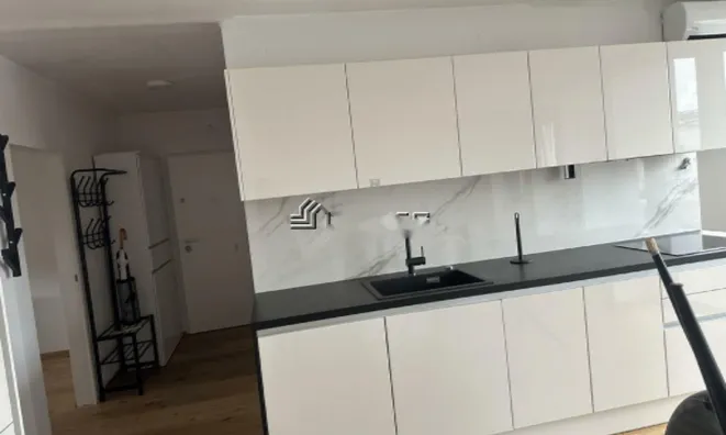 Недвижимость Квартира 3-комн. Новая Любляна Бежиград: 7