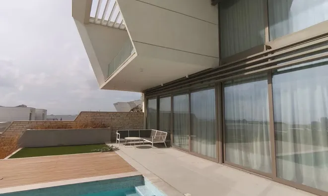 Недвижимость 3+1 Bedroom Villa For sale in Mouttagiaka, Limassol: 4