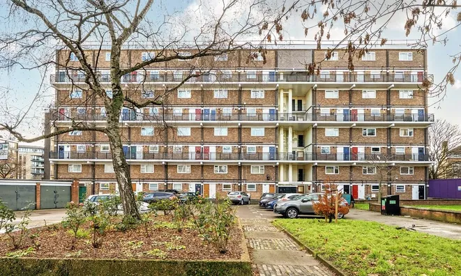 Недвижимость St. Saviours Estate, Abbey Street: 3