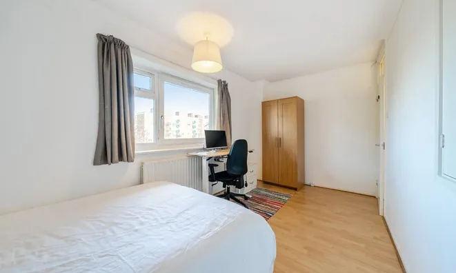 Недвижимость St. Saviours Estate, Abbey Street: 9