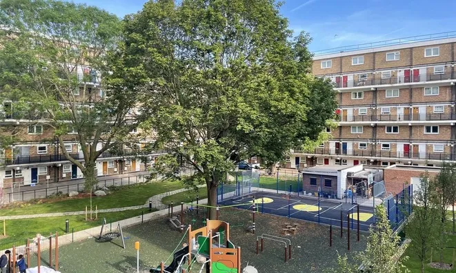 Недвижимость St. Saviours Estate, Abbey Street: 14