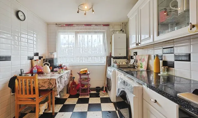 Недвижимость Yelverton Road: 2