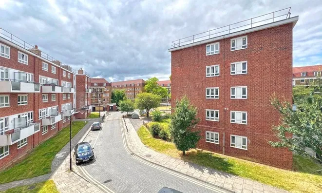Недвижимость Barclay Close: 6