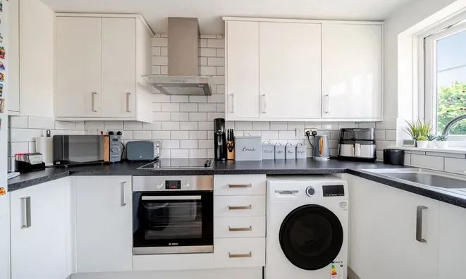 Недвижимость Avenue Road, Acton: 7