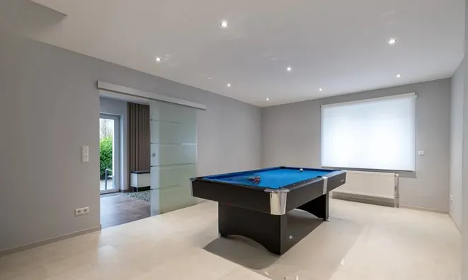 Недвижимость Semi-detached house 6 bedrooms for sale in Born: 5