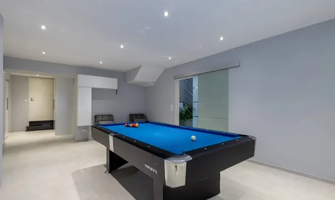 Недвижимость Semi-detached house 6 bedrooms for sale in Born: 6