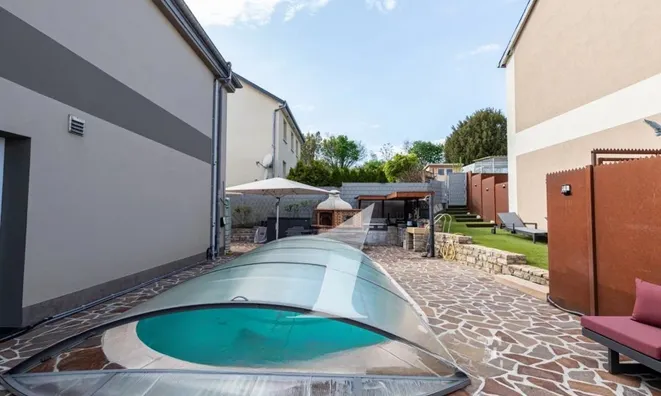 Недвижимость Detached house 4 bedrooms for sale in Wecker: 4