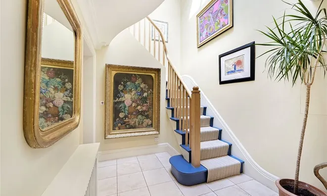 Недвижимость Belgravia Mansions, Holbien Place, Belgravia: 6