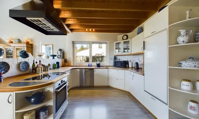 Недвижимость House 5 bedrooms for sale in Schrassig: 5