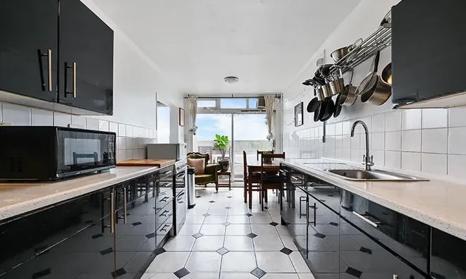 Недвижимость Clapham Road: 11