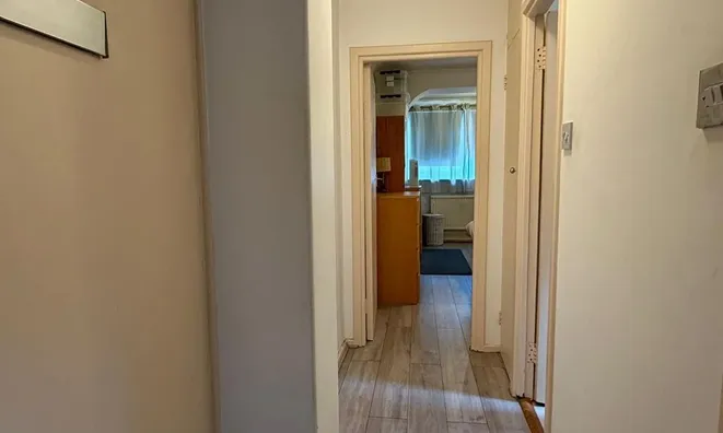 Недвижимость Flat, Harwood Court, Upper Richmond Road: 7