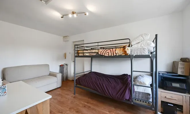 Недвижимость Mansell Road, Acton: 8