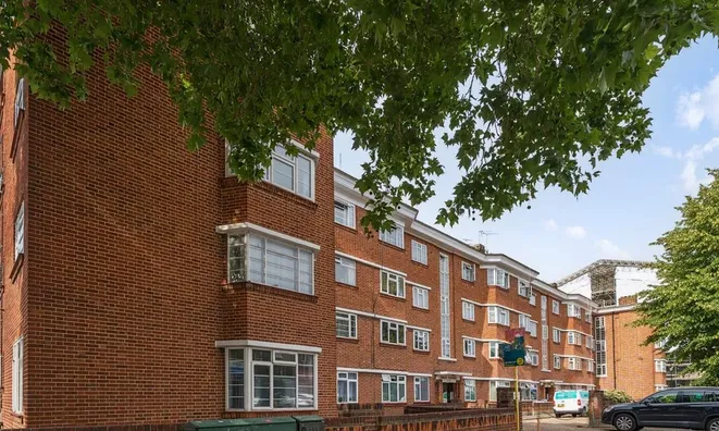 Недвижимость Vale Court, The Vale: 8