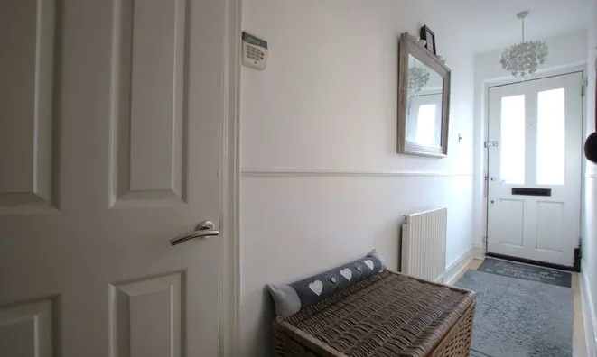 Недвижимость Braemar Avenue: 8