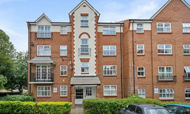 Недвижимость Shaftesbury Gardens, London, 6: 6