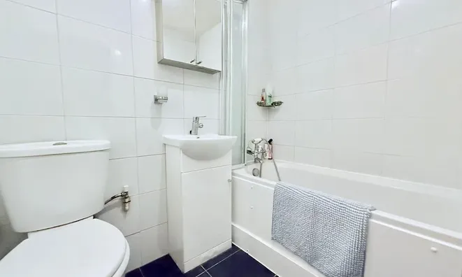 Недвижимость Bromyard Avenue, Acton: 1