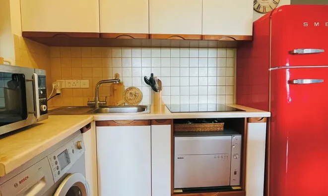 Недвижимость 2 Bedroom Apartment For sale in Agios Tychonas, Limassol: 3