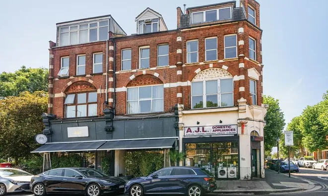 Недвижимость Cheapside, Fortis Green: 7