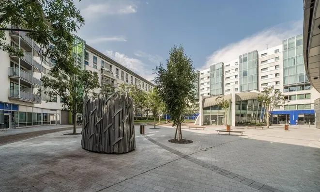 Недвижимость Empire Square, Borough: 10