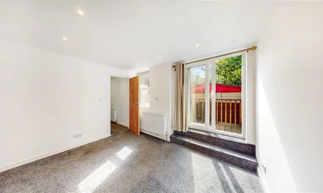 Недвижимость Archway Road: 16