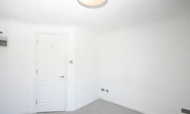 Недвижимость Green Court House, Mile End Road, Stepney Green: 2