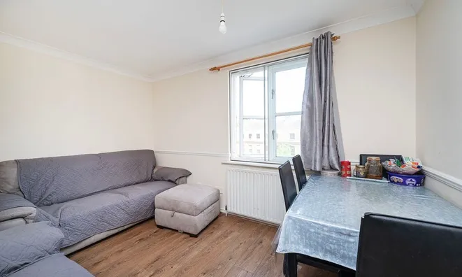 Недвижимость Mile End Road, Stepney: 4