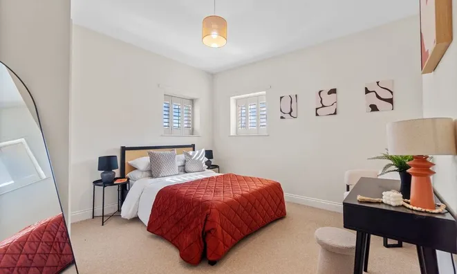 Недвижимость Shortcroft Mead Court, Cooper Road, London.: 4
